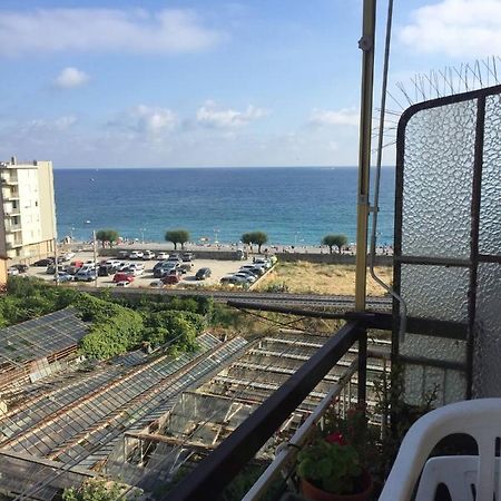 Ferienwohnung A Due Passi Dal Mare Vallecrosia Exterior foto